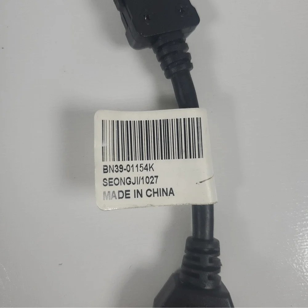 Samsung (Original) BN39-01154K CBF SIGNAL-D SUB GENDER (PC ADAPTER)
